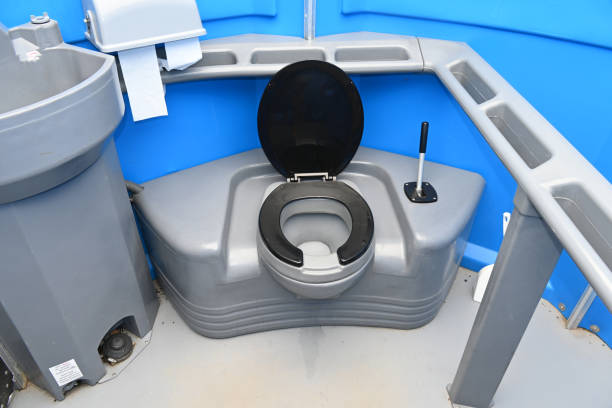Portable Toilet Options We Offer in Franklin, MI